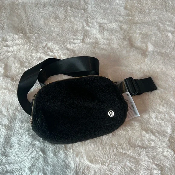 lululemon athletica | Bags | Lululemon Sherpa Belt Bag | Poshmark
